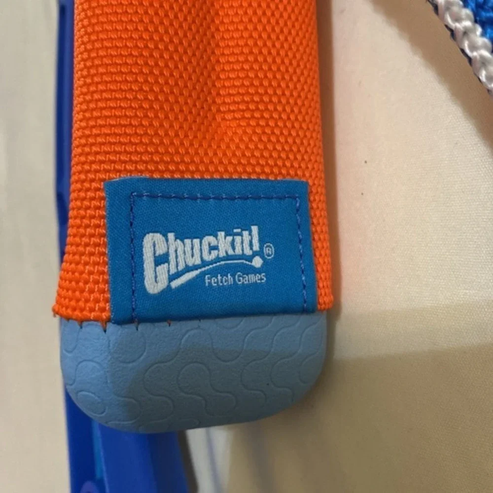 Chuckit Amphibious Fetch Toys Dogs‎ Launcher, Ball & Bumper Won't Sink 3694